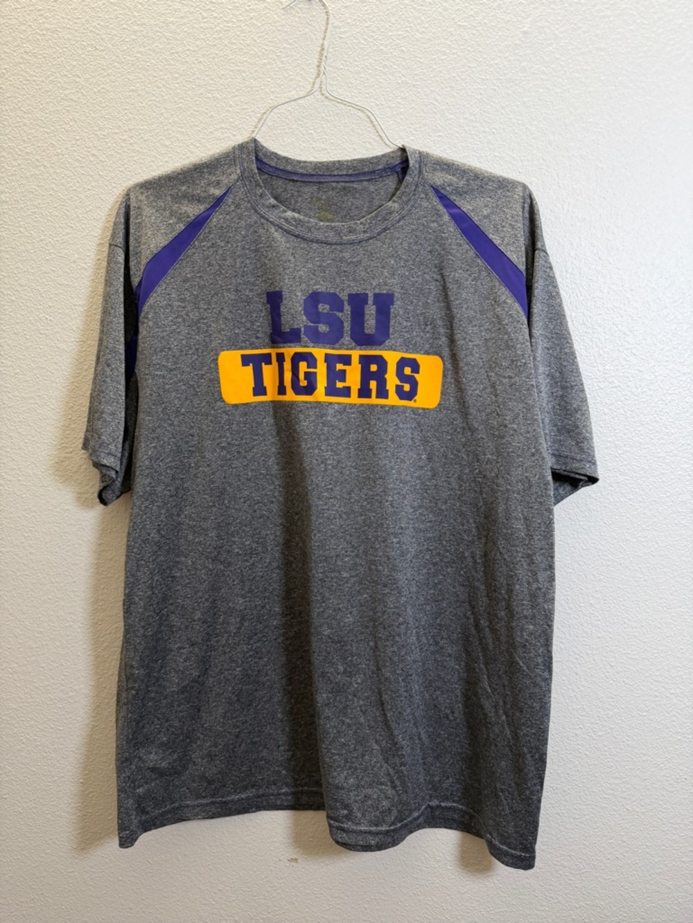 Source Unknown Gray Short Sleeve Men's Tee with Purple Trim